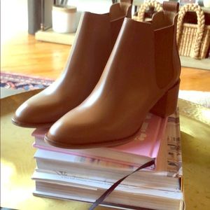 Everlane Heel Boot in Cognac Leather